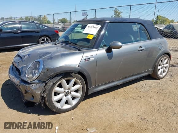 ✅ 2005 MINI Convertible S • VIN: WMWRH33595TK56763 • Lot: 43205660. Wystawiony na IAAI z przebiegiem 159 031 mil. Bezpłatny archiwum sprzedaży aukcyjnych z USA i szczegółowy raport historii pojazdu na DreamBid. Zdjęcie 2.