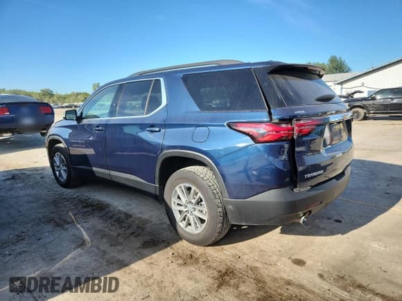 ✅ 2022 Chevrolet Traverse LT Cloth • VIN: 1GNERGKW1NJ125510 • Lot: 70231925. Wystawiony na Copart z przebiegiem 58 876 mil. Bezpłatny archiwum sprzedaży aukcyjnych z USA i szczegółowy raport historii pojazdu na DreamBid. Zdjęcie 2.