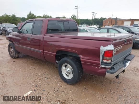 ✅ 2001 Dodge 1500 • VIN: 3B7HC13Z51G206728 • Lot: 42906539. Listed on IAAI with 155,521 mi. Free auction sales archive from the USA and detailed vehicle history report at DreamBid. Image 3.