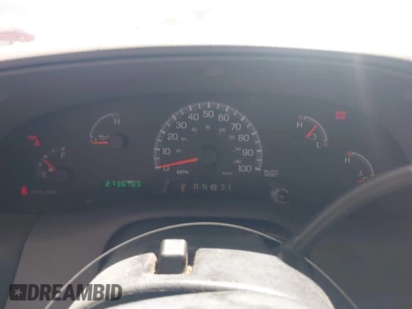 ✅ 2001 Ford F-150 XL • VIN: 1FTRX17W81NA52371 • Lot: 41786646. Listed on IAAI with 273,676 mi. Free auction sales archive from the USA and detailed vehicle history report at DreamBid. Image 7.