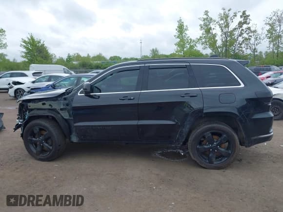 ✅ 2016 Jeep Grand Cherokee Overland • VIN: 1C4RJFCT2GC418176 • Лот: 42237631. Опубликован ранее на IAAI с пробегом 141 257 миль. Бесплатный доступ к архиву аукционных продаж из США и подробный отчёт об истории автомобиля на DreamBid. Изображение 15.