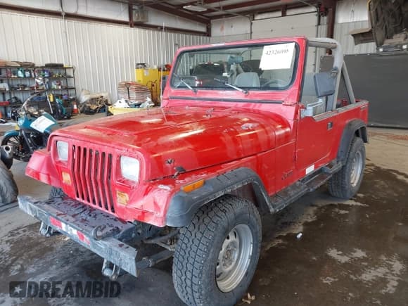 ✅ 1989 Jeep Wrangler S • VIN: 2J4FY19EXKJ160265 • Лот: 42326098. Опубликован ранее на IAAI с пробегом 143 199 миль. Бесплатный доступ к архиву аукционных продаж из США и подробный отчёт об истории автомобиля на DreamBid. Изображение 2.
