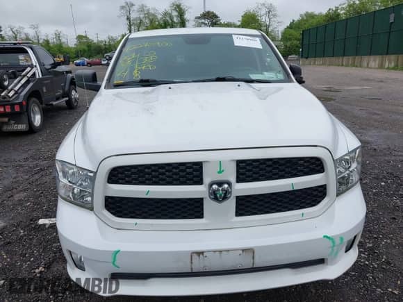 2019 Ram 1500 Tradesman with VIN 1C6RR7FG5KS636714, listed as a IAAI auction lot 42270900 with 55,175 mi miles and . Bid and sale history available at DreamBid. Image 12.