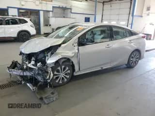 2017 Toyota Prius Plus с VIN JTDKARFP0H3004400, выставлен на аукционе Copart как лот 80927675 с пробегом Не указан миль и Списание • Salvage title. История ставок и продаж доступна на DreamBid. Изображение 1.