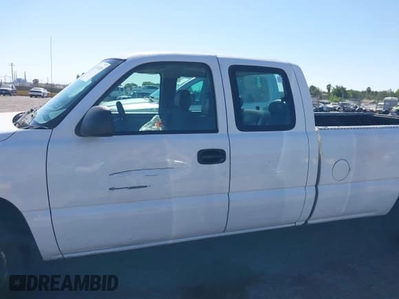 ✅ 2004 GMC Sierra 1500 • VIN: 1GTEC19T44E127956 • Лот: 42690309. Опубликован ранее на IAAI с пробегом 368 452 миль. Бесплатный доступ к архиву аукционных продаж из США и подробный отчёт об истории автомобиля на DreamBid. Изображение 14.