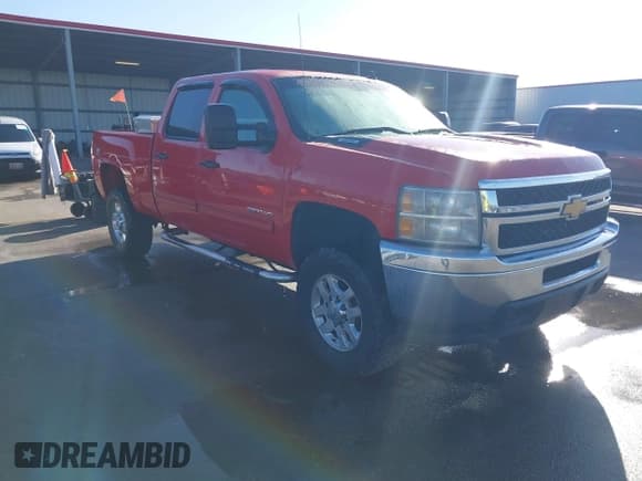 ✅ 2013 Chevrolet Silverado 2500HD LT • VIN: 1GC1KXCG1DF144630 • Lot: 41370886. Listed on IAAI with 268,431 mi. Free auction sales archive from the USA and detailed vehicle history report at DreamBid. Image 1.