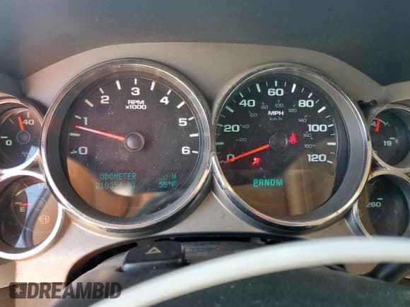 ✅ 2011 Chevrolet Silverado 1500 LT • VIN: 3GCPCSE06BG229114 • Lot: 89478695. Listed on Copart with 210,354 mi. Free auction sales archive from the USA and detailed vehicle history report at DreamBid. Image 9.