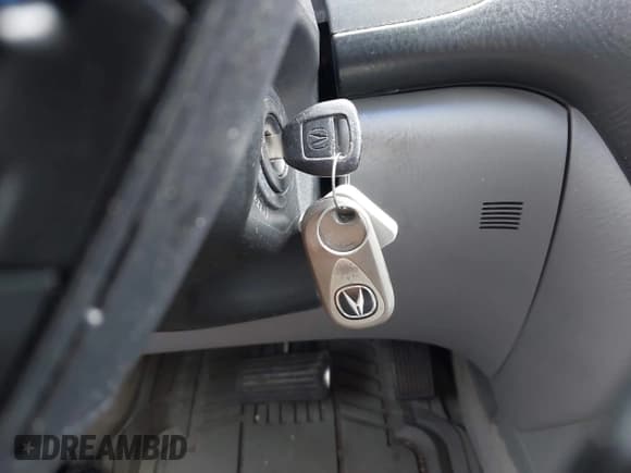 ✅ 2006 Acura MDX Touring • VIN: 2HNYD18966H506513 • Lot: 42395425. Listed on IAAI with 213,935 mi. Free auction sales archive from the USA and detailed vehicle history report at DreamBid. Image 11.