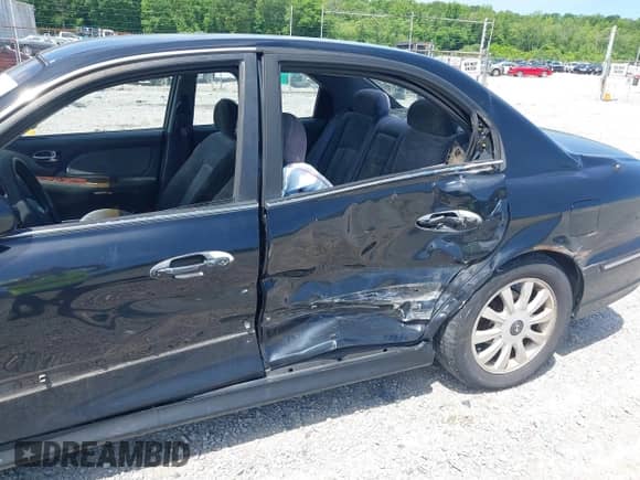 ✅ 2004 Hyundai Sonata GLS • VIN: KMHWF35H14A066979 • Лот: 42343033. Размещён на IAAI с пробегом 186 095 миль миль. Получите бесплатный доступ к архиву аукционных продаж из США и посмотрите подробный отчёт об истории автомобиля на DreamBid. Изображение 6.