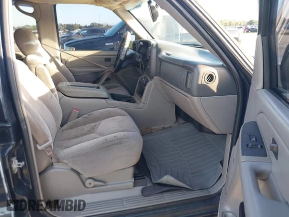 ✅ 2005 Chevrolet Tahoe LT • VIN: 1GNEK13T05J184313 • Лот: 43522099. Опубликован ранее на IAAI с пробегом 275 891 миль. Бесплатный доступ к архиву аукционных продаж из США и подробный отчёт об истории автомобиля на DreamBid. Изображение 5.