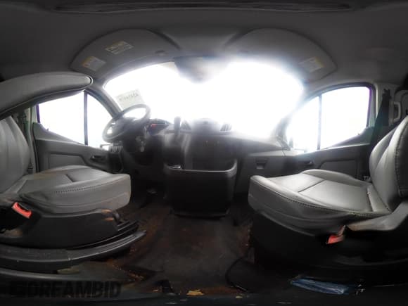 ✅ 2017 Ford Transit • VIN: 1FTYE1ZM0HKA09961 • Lot: 42434479. Wystawiony na IAAI z przebiegiem 51 061 mil. Bezpłatny archiwum sprzedaży aukcyjnych z USA i szczegółowy raport historii pojazdu na DreamBid. Zdjęcie 18.