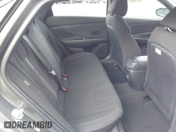2025 Hyundai Elantra SEL Sport with VIN KMHLM4DG2SU955860, listed as a IAAI auction lot 43317517 with 8,756 mi miles and . Bid and sale history available at DreamBid. Image 8.