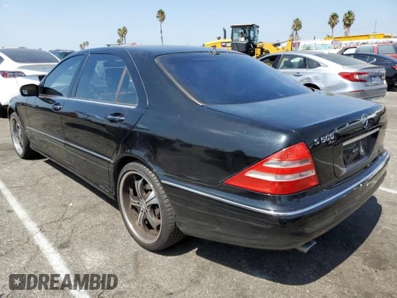✅ 2002 Mercedes-Benz S 500 • VIN: WDBNG75J62A305994 • Lot: 71036634. Listed on Copart with 142,679 mi. Free auction sales archive from the USA and detailed vehicle history report at DreamBid. Image 2.