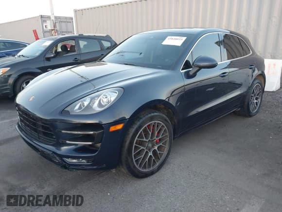 ✅ 2015 Porsche Macan Turbo • VIN: WP1AF2A59FLB91142 • Lot: 43848033. Wystawiony na IAAI z przebiegiem 89 604 mil. Bezpłatny archiwum sprzedaży aukcyjnych z USA i szczegółowy raport historii pojazdu na DreamBid. Zdjęcie 17.