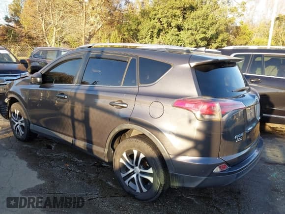 ✅ 2016 Toyota RAV4 LE • VIN: JTMZFREV5GJ079555 • Lot: 43697986. Listed on IAAI with 140,855 mi. Free auction sales archive from the USA and detailed vehicle history report at DreamBid. Image 3.