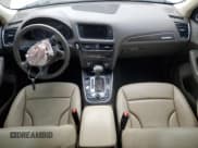 ✅ 2017 Audi Q5 Premium Plus • VIN: WA1L2AFP4HA043306 • Lot: 56763905. Wystawiony na Copart z przebiegiem 66 692 mil. Bezpłatny archiwum sprzedaży aukcyjnych z USA i szczegółowy raport historii pojazdu na DreamBid. Zdjęcie 8.