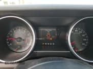 ✅ 2023 Ford Mustang EcoBoost Premium • VIN: 1FATP8UH0P5113442 • Lot: 90839095. Wystawiony na Copart z przebiegiem 28 080 mil. Bezpłatny archiwum sprzedaży aukcyjnych z USA i szczegółowy raport historii pojazdu na DreamBid. Zdjęcie 9.