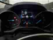 2018 Ford Escape SE z VIN 1FMCU9GD5JUA85387, wystawiony jako Copart lot #91200335 z przebiegiem 142 271 mil mil oraz Szkoda całkowita • Salvage title. Historia ofert i sprzedaży dostępna na DreamBid. Obrazek 9.