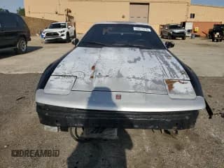 ✅ 1987 Toyota Supra • VIN: JT2MA70L5H0048275 • Lot: 56211275. Wystawiony na Copart z przebiegiem 67 084 mil. Bezpłatny archiwum sprzedaży aukcyjnych z USA i szczegółowy raport historii pojazdu na DreamBid. Zdjęcie 5.