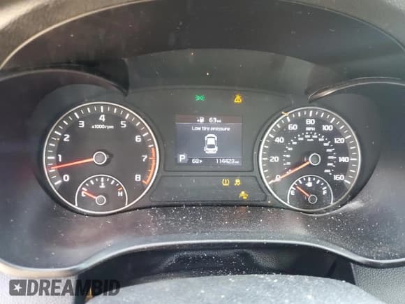 ✅ 2020 Kia Optima LX • VIN: 5XXGT4L30LG401733 • Lot: 91482475. Listed on Copart with 114,423 mi. Free auction sales archive from the USA and detailed vehicle history report at DreamBid. Image 9.