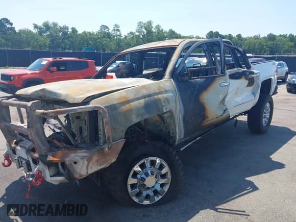✅ 2015 Chevrolet Silverado 2500HD LTZ • VIN: 1GC1KWE88FF128542 • Lot: 42545413. Listed on IAAI with 141,188 mi. Free auction sales archive from the USA and detailed vehicle history report at DreamBid. Image 2.