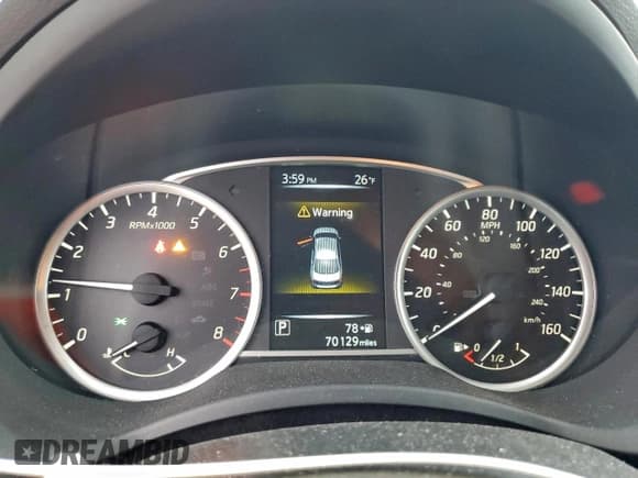 ✅ 2017 Nissan Sentra S • VIN: 3N1AB7AP6HY221402 • Lot: 94347075. Wystawiony na Copart z przebiegiem 70 129 mil. Bezpłatny archiwum sprzedaży aukcyjnych z USA i szczegółowy raport historii pojazdu na DreamBid. Zdjęcie 9.