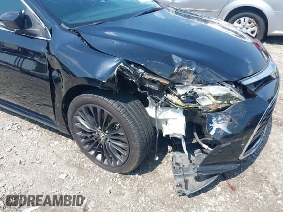 ✅ 2016 Toyota Avalon Limited • VIN: 4T1BK1EB7GU206739 • Lot: 42267483. Listed on IAAI with 131,930 mi. Free auction sales archive from the USA and detailed vehicle history report at DreamBid. Image 6.