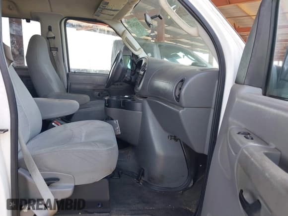 ✅ 2006 Ford Econoline Passenger XL • VIN: 1FBNE31L46HA47807 • Лот: 42629676. Опубликован ранее на IAAI с пробегом 65 498 миль. Бесплатный доступ к архиву аукционных продаж из США и подробный отчёт об истории автомобиля на DreamBid. Изображение 5.