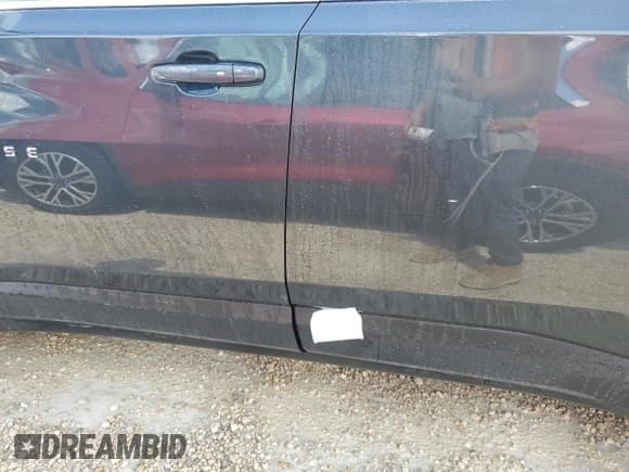 ✅ 2020 Chevrolet Traverse LT Cloth • VIN: 1GNEVGKW5LJ140861 • Lot: 74048774. Wystawiony na Copart z przebiegiem Nie podano. Bezpłatny archiwum sprzedaży aukcyjnych z USA i szczegółowy raport historii pojazdu na DreamBid. Zdjęcie 13.