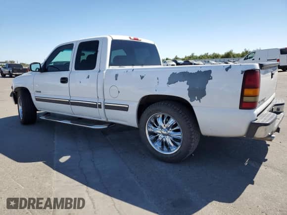 2001 Chevrolet Silverado 1500 LT z VIN 2GCEC19T711379147, wystawiony jako Copart lot #66035605 z przebiegiem 197 533 mil mil oraz Szkoda całkowita • Salvage title. Historia ofert i sprzedaży dostępna na DreamBid. Obrazek 2.