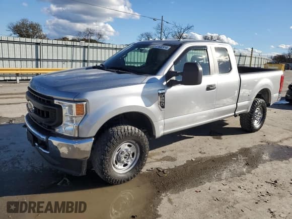 ✅ 2020 Ford F-250 XL • VIN: 1FT7X2B6XLEE83513 • Lot: 81632414. Listed on Copart with 22,587 mi. Free auction sales archive from the USA and detailed vehicle history report at DreamBid. Image 1.