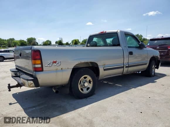 2002 Chevrolet Silverado 1500 LS z VIN 1GCEK14V92Z240724, wystawiony jako Copart lot #58945405 z przebiegiem 138 701 mil mil oraz Czysty tytuł • Clean title. Historia ofert i sprzedaży dostępna na DreamBid. Obrazek 3.