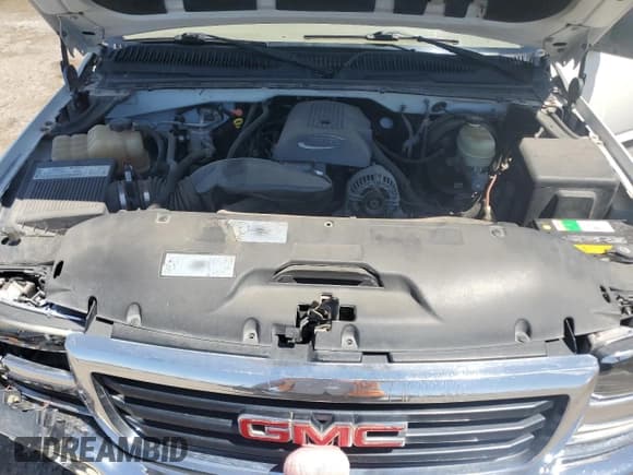 ✅ 2005 GMC Sierra 1500 SLT • VIN: 2GTEC13T951129648 • Лот: 66658585. Опубликован ранее на Copart с пробегом 165 443 миль. Бесплатный доступ к архиву аукционных продаж из США и подробный отчёт об истории автомобиля на DreamBid. Изображение 11.