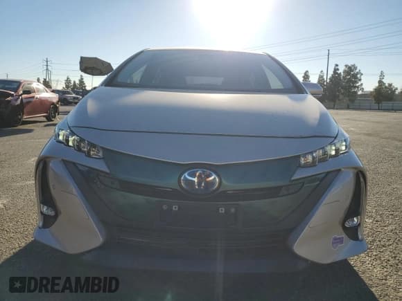 ✅ 2019 Toyota Prius Advanced • VIN: JTDKARFP6K3108199 • Lot: 82731825. Wystawiony na Copart z przebiegiem 63 239 mil. Bezpłatny archiwum sprzedaży aukcyjnych z USA i szczegółowy raport historii pojazdu na DreamBid. Zdjęcie 5.