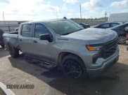 ✅ 2024 Chevrolet Silverado 1500 Custom • VIN: 1GCPABEKXRZ243745 • Lot: 43280595. Wystawiony na IAAI z przebiegiem 39 029 mil. Bezpłatny archiwum sprzedaży aukcyjnych z USA i szczegółowy raport historii pojazdu na DreamBid. Zdjęcie 1.