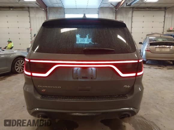 ✅ 2022 Dodge Durango R/T • VIN: 1C4SDJCT7NC105441 • Lot: 42318984. Wystawiony na IAAI z przebiegiem 34 908 mil. Bezpłatny archiwum sprzedaży aukcyjnych z USA i szczegółowy raport historii pojazdu na DreamBid. Zdjęcie 16.