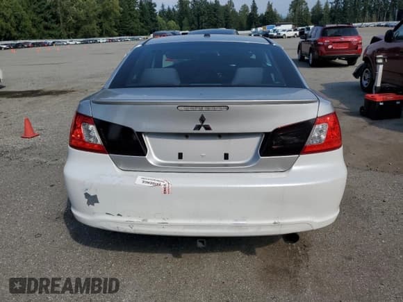 ✅ 2011 Mitsubishi Galant ES • VIN: 4A32B3FF0BE004861 • Лот: 70740265. Опубликован ранее на Copart с пробегом Не указан. Бесплатный доступ к архиву аукционных продаж из США и подробный отчёт об истории автомобиля на DreamBid. Изображение 6.