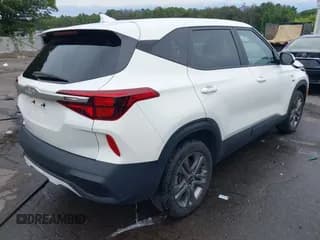 ✅ 2023 Kia Seltos LX • VIN: KNDEPCAA2P7393267 • Лот: 42647540. Опубликован ранее на IAAI с пробегом 34 128 миль. Бесплатный доступ к архиву аукционных продаж из США и подробный отчёт об истории автомобиля на DreamBid. Изображение 4.