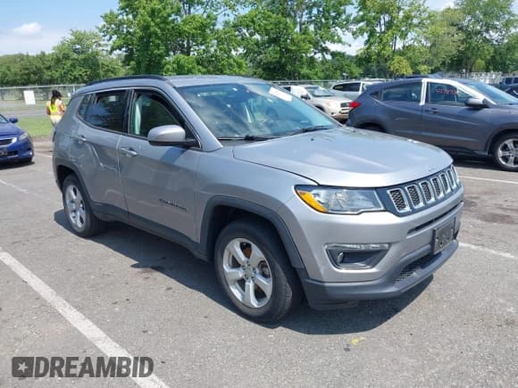 ✅ 2018 Jeep Compass Latitude • VIN: 3C4NJDBB3JT154540 • Lot: 42758181. Listed on IAAI with 21,051 mi. Free auction sales archive from the USA and detailed vehicle history report at DreamBid. Image 1.