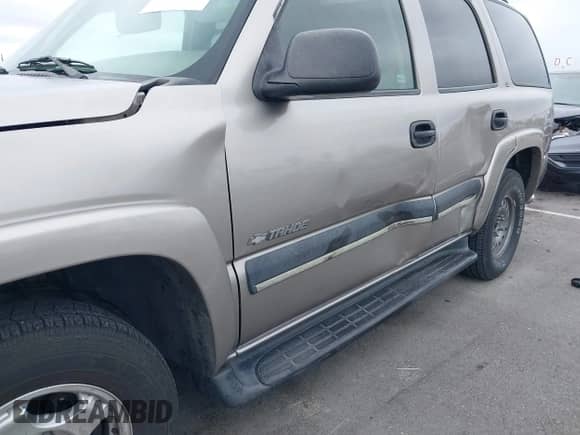 2002 Chevrolet Tahoe LS с VIN 1GNEC13Z42R220342, выставлен на аукционе IAAI как лот 43346998 с пробегом 173 821 миль миль и . История ставок и продаж доступна на DreamBid. Изображение 6.