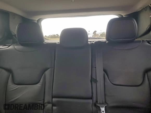 ✅ 2016 Jeep Renegade Trailhawk • VIN: ZACCJBCT7GPD34820 • Lot: 92885355. Listed on Copart with 117,351 mi. Free auction sales archive from the USA and detailed vehicle history report at DreamBid. Image 10.