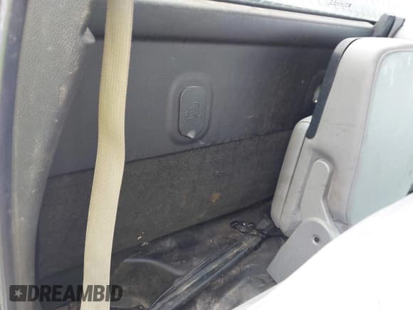 ✅ 2016 Chevrolet Silverado 1500 Work Truck • VIN: 1GCNCNEH5GZ105938 • Лот: 42913917. Опубликован ранее на IAAI с пробегом 176 909 миль. Бесплатный доступ к архиву аукционных продаж из США и подробный отчёт об истории автомобиля на DreamBid. Изображение 8.