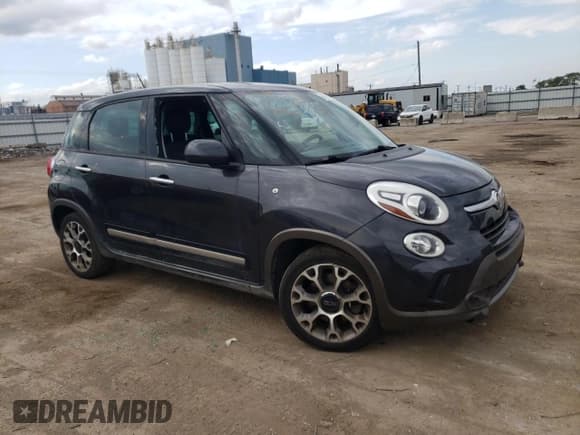 ✅ 2014 FIAT 500L Trekking • VIN: ZFBCFADH5EZ012622 • Lot: 69308994. Listed on Copart with Not provided. Free auction sales archive from the USA and detailed vehicle history report at DreamBid. Image 4.