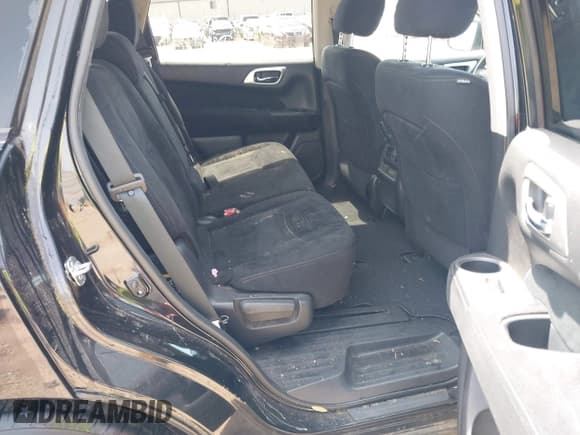 ✅ 2016 Nissan Pathfinder S • VIN: 5N1AR2MN1GC642498 • Lot: 42169962. Listed on IAAI with 104,258 mi. Free auction sales archive from the USA and detailed vehicle history report at DreamBid. Image 8.