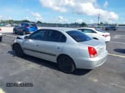 ✅ 2004 Hyundai Elantra GLS • VIN: KMHDN46D54U897413 • Lot: 42779920. Wystawiony na IAAI z przebiegiem 115 134 mil. Bezpłatny archiwum sprzedaży aukcyjnych z USA i szczegółowy raport historii pojazdu na DreamBid. Zdjęcie 3.