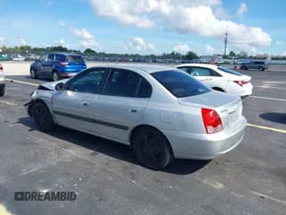 ✅ 2004 Hyundai Elantra GLS • VIN: KMHDN46D54U897413 • Lot: 42779920. Wystawiony na IAAI z przebiegiem 115 134 mil. Bezpłatny archiwum sprzedaży aukcyjnych z USA i szczegółowy raport historii pojazdu na DreamBid. Zdjęcie 3.