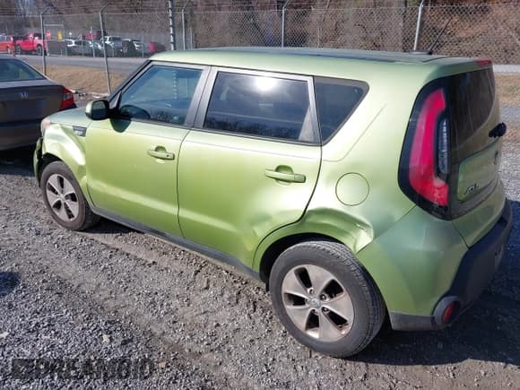 ✅ 2014 Kia Soul • VIN: KNDJN2A21E7708323 • Lot: 43753700. Wystawiony na IAAI z przebiegiem 324 572 mil. Bezpłatny archiwum sprzedaży aukcyjnych z USA i szczegółowy raport historii pojazdu na DreamBid. Zdjęcie 3.