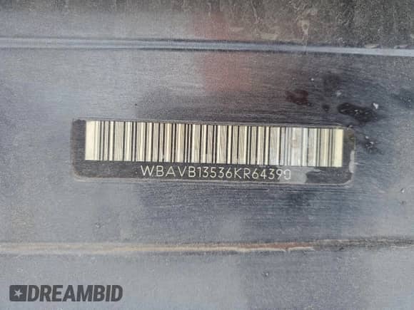 2006 BMW 3 Series z VIN WBAVB53556KW28652, wystawiony jako Copart lot #39053244 z przebiegiem Nie podano mil oraz Nie do naprawy • Non repairable. Historia ofert i sprzedaży dostępna na DreamBid. Obrazek 12.