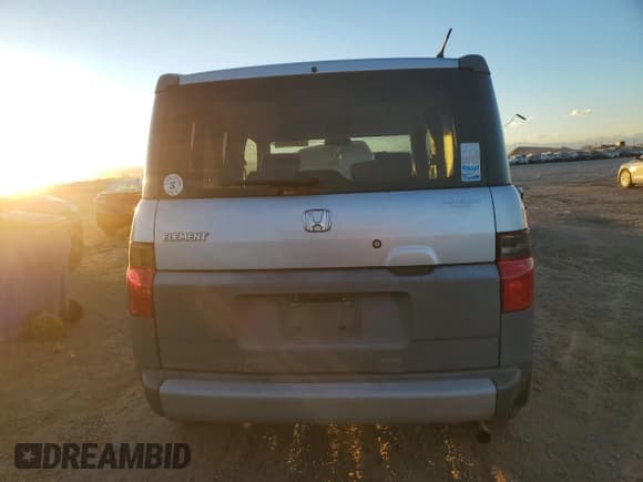 ✅ 2003 Honda Element EX • VIN: 5J6YH28523L027432 • Lot: 93004665. Listed on Copart with 268,415 mi. Free auction sales archive from the USA and detailed vehicle history report at DreamBid. Image 6.