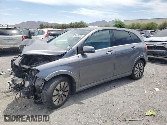 ✅ 2014 Mercedes-Benz B Electric Drive • VIN: WDDVP9AB8EJ001443 • Lot: 59386915. Wystawiony na Copart z przebiegiem Nie podano. Bezpłatny archiwum sprzedaży aukcyjnych z USA i szczegółowy raport historii pojazdu na DreamBid. Zdjęcie 1.